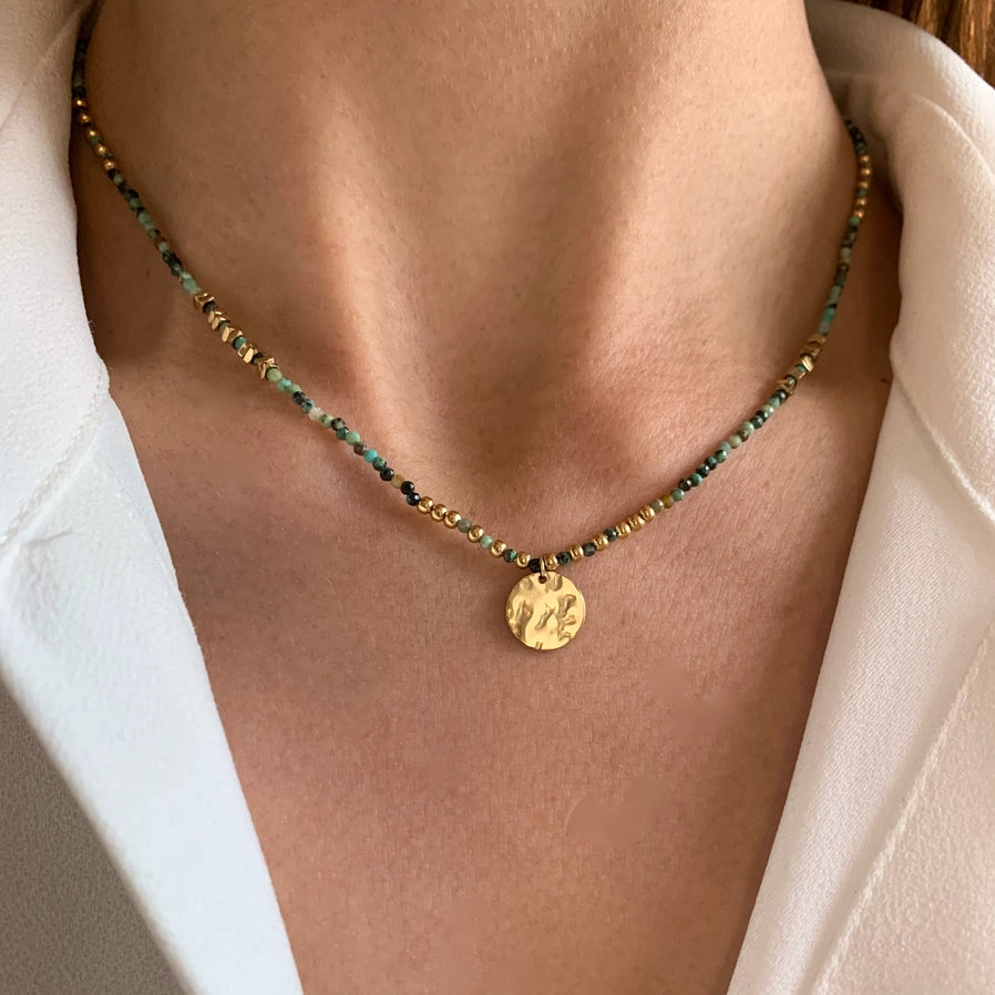 Collier en turquoise africaine avec pendentif