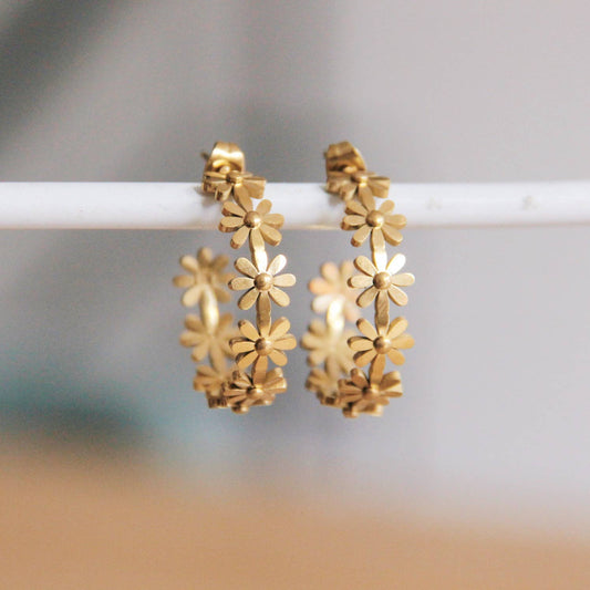 Statement earrings flowers