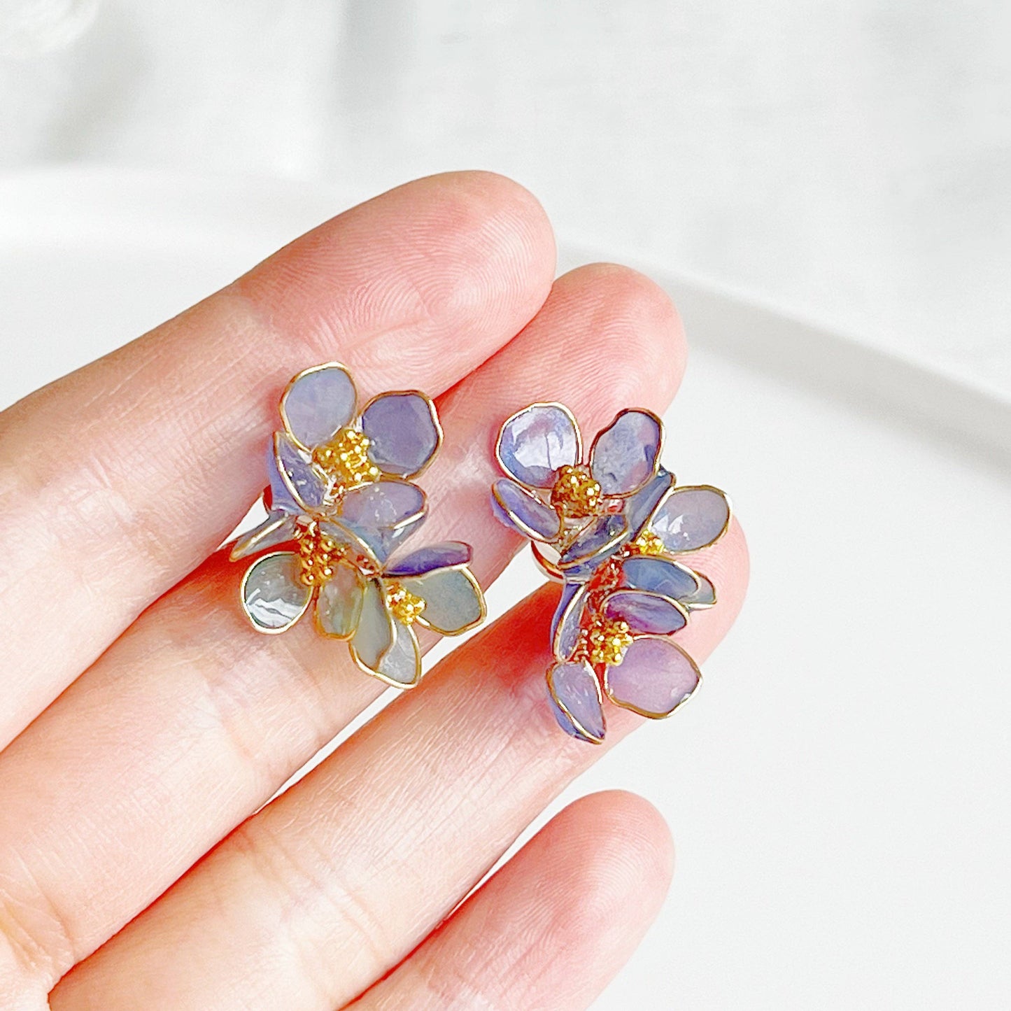 Hydrangea earrings, blue