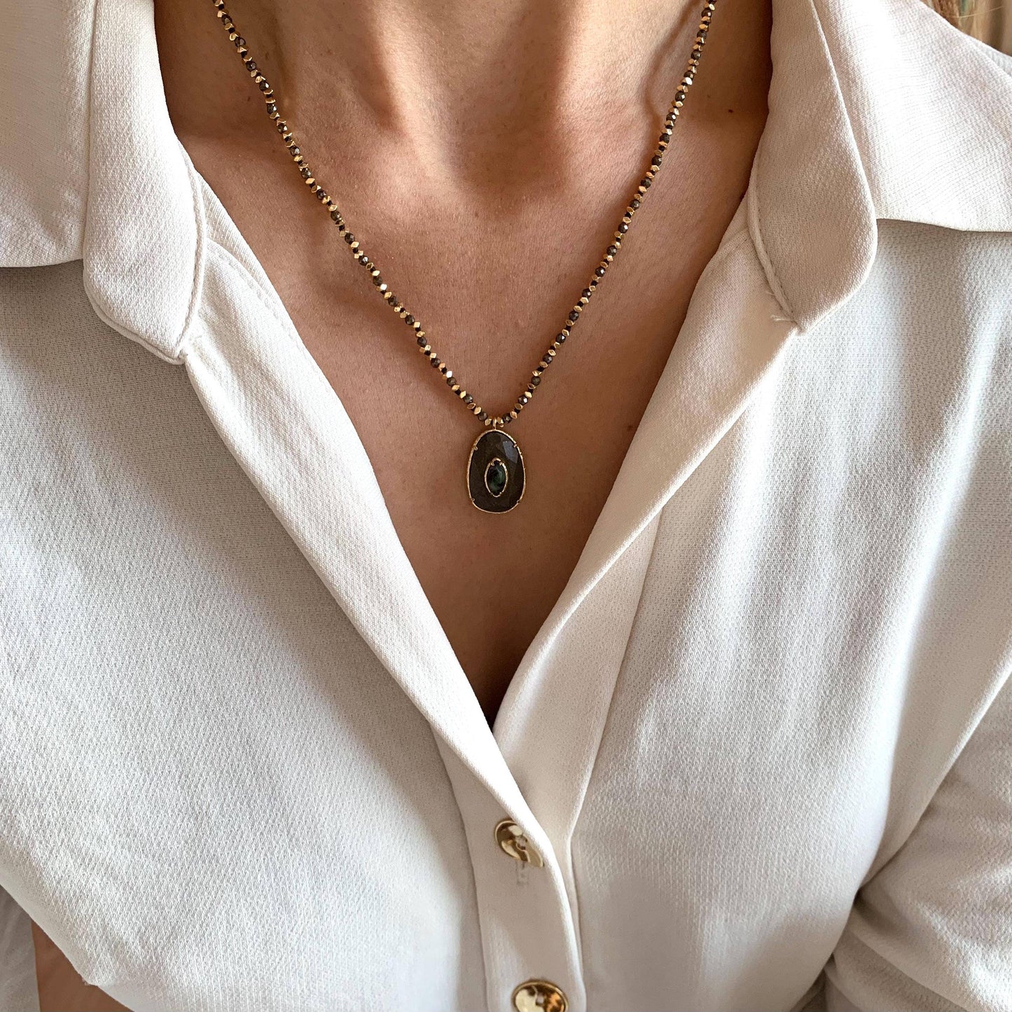 Necklace with grey pendant and labradorite