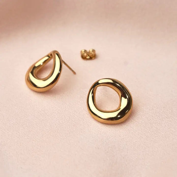 Modern, curved earrings