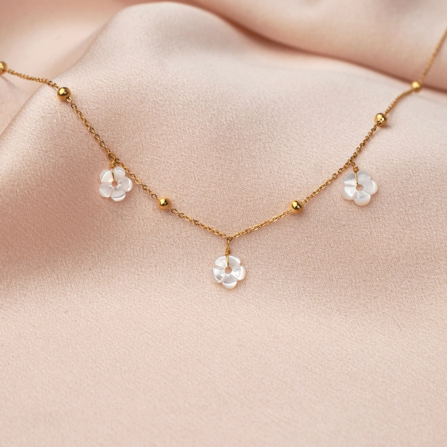 necklace with white flowers