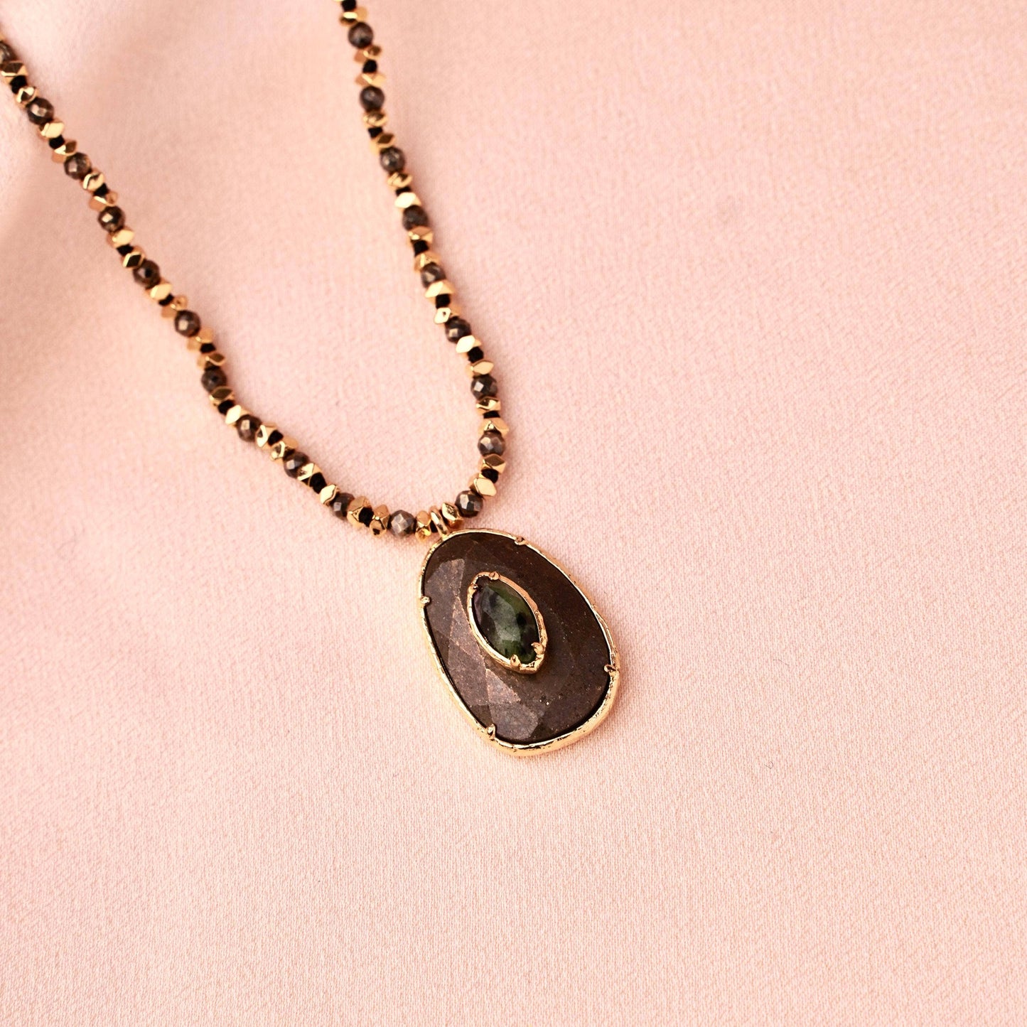 Necklace with grey pendant and labradorite