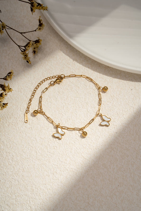 Filigranes Armband mit Schmetterling