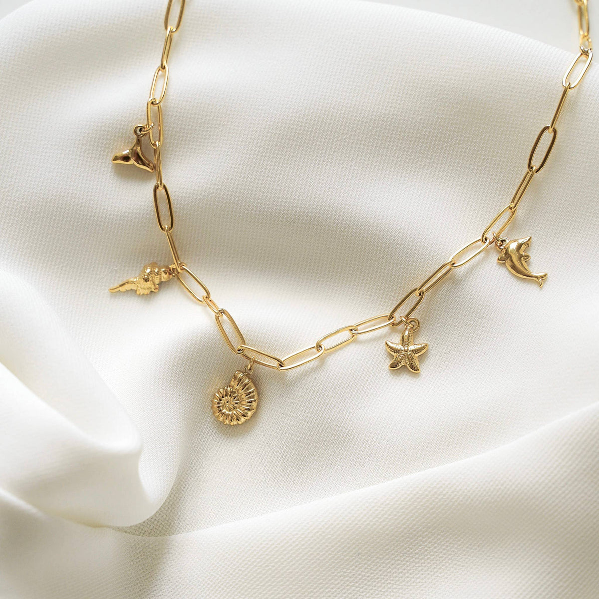 Collana con grandi pendenti