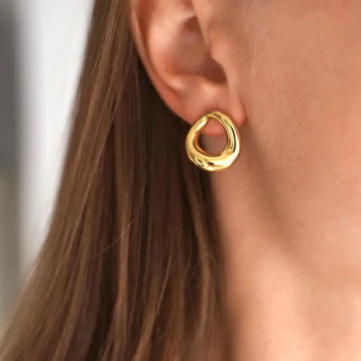Modern, curved earrings