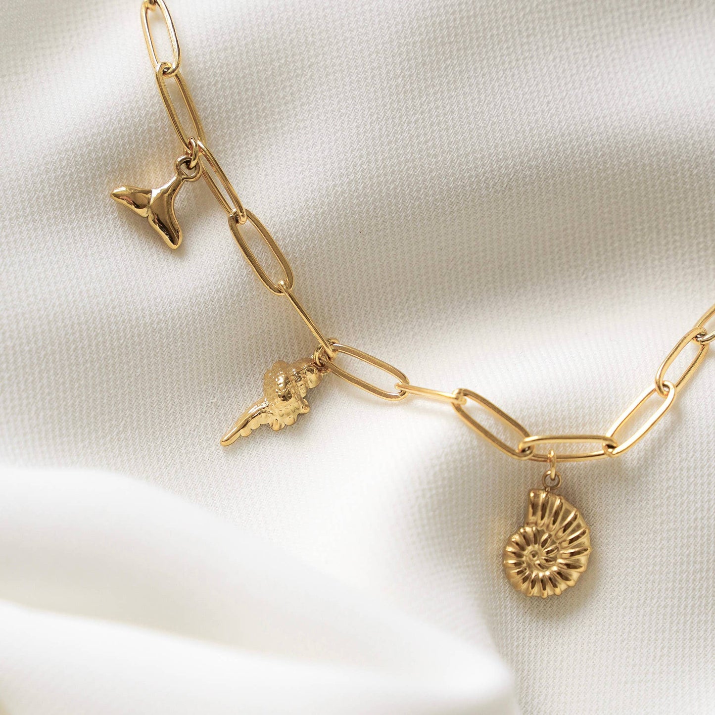 Collana con grandi pendenti