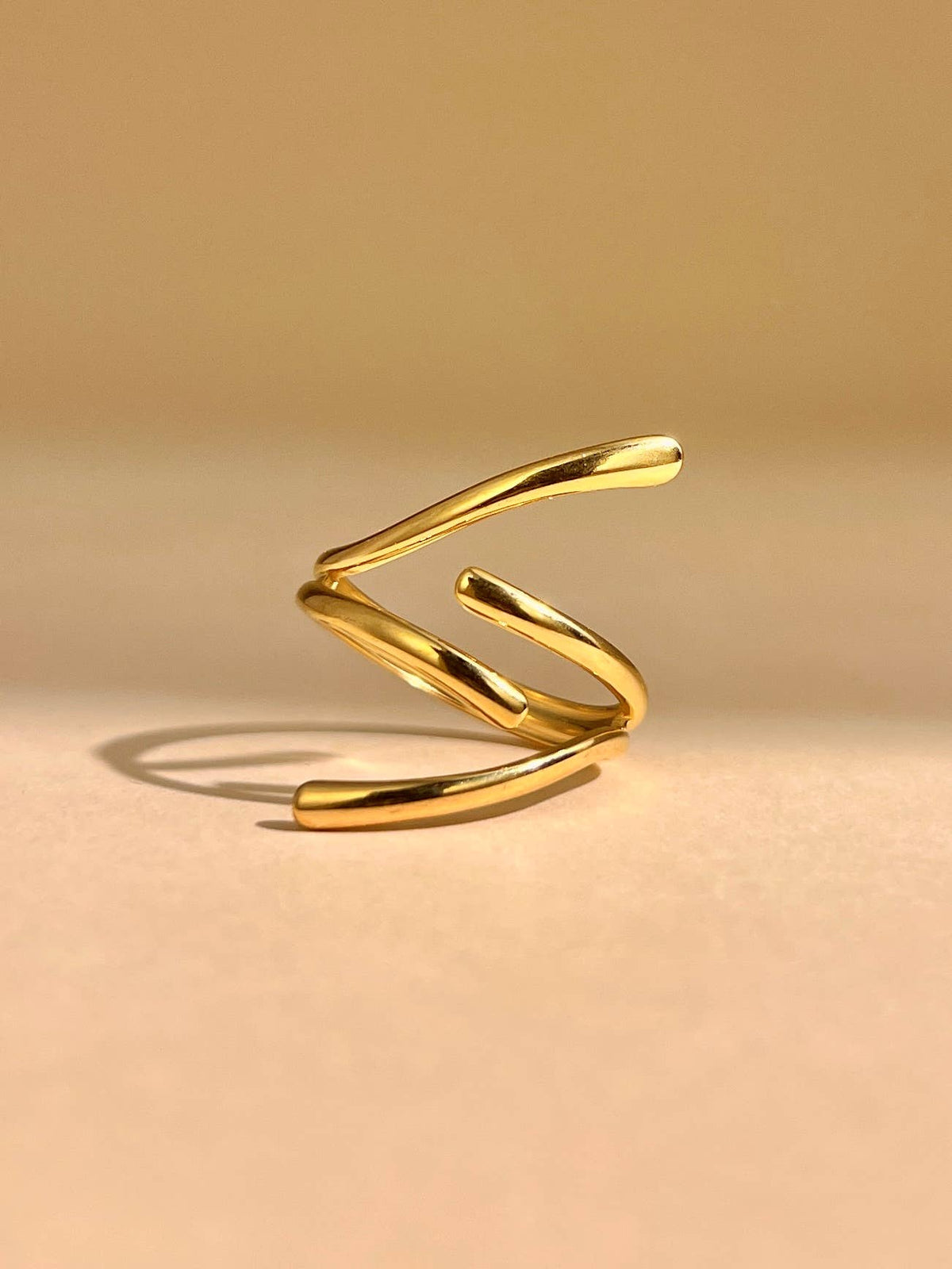 Moderner, verstellbarer Ring
