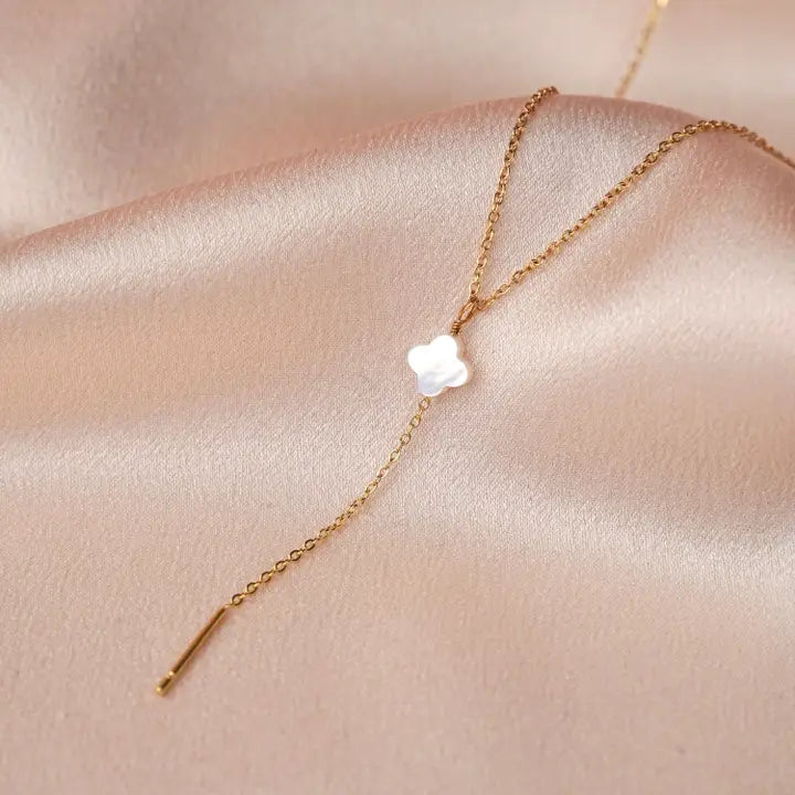 Kette mit Kleblatt Anhänger